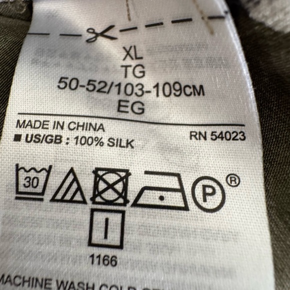 Banana Republic Pull On Silk Blouse Sz XL - Picture 5 of 9